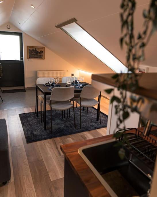 Scenic Penthouse - Ocean View & Skylight Windows Daire Siglufjordur Dış mekan fotoğraf