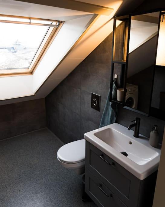Scenic Penthouse - Ocean View & Skylight Windows Daire Siglufjordur Dış mekan fotoğraf